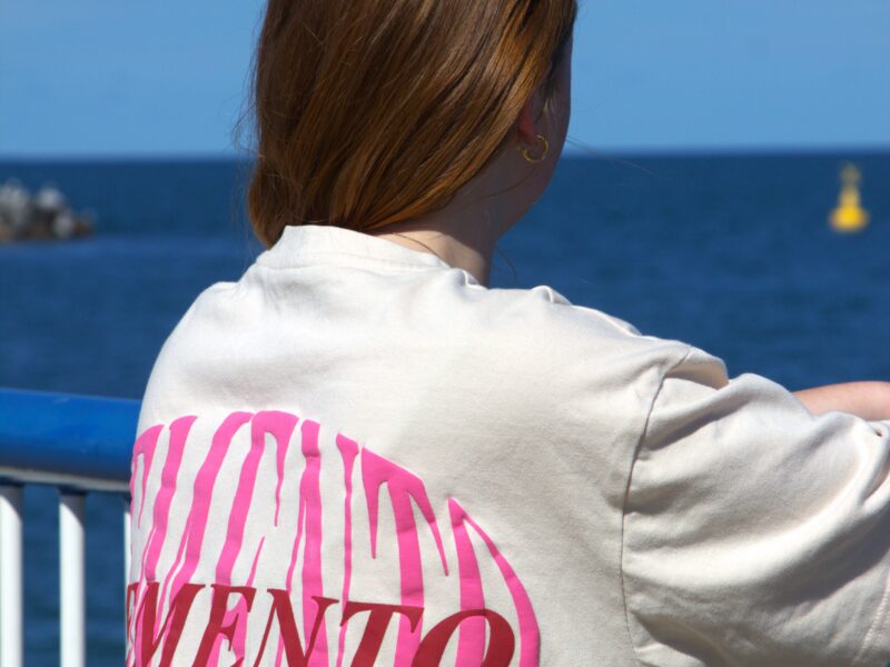 Fit on Display: Advertise your Clothing Brand (Outdoors)