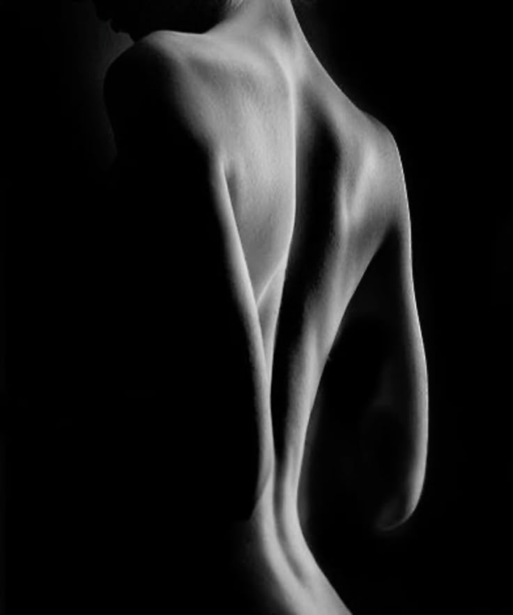 Low Key Light Art Photoshoot - Female Model Call (18+)